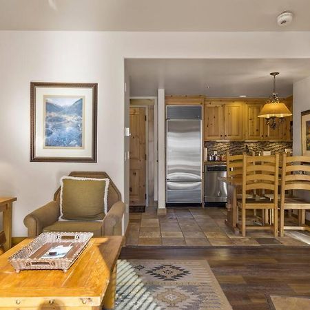 Blue Collar Boutique: Affordable Adventure Aparthotel Telluride Exterior photo